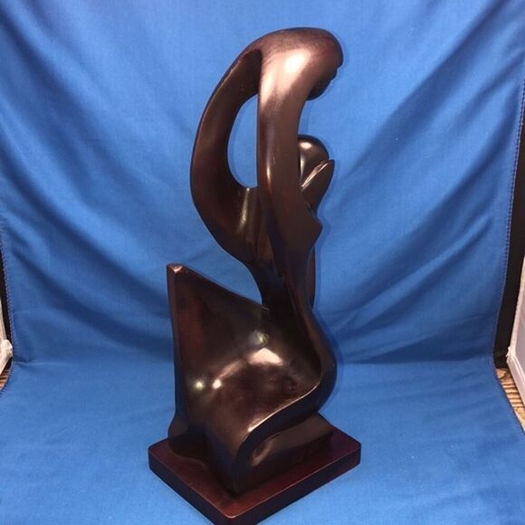 Abstract wood art mother daughter figurine 13”x5”x4” Abstract wood art mother daughter figurine 13”x5”x4”